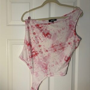 Missguided White and Pink Tie-Dye One-Shoulder Bodysuit